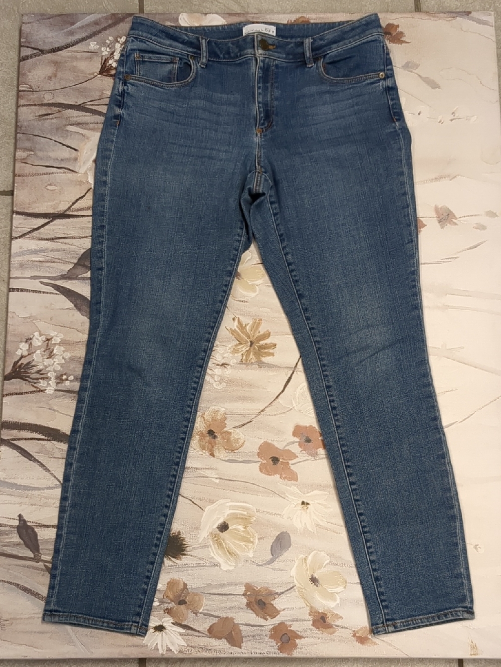 LOFT Curvy Skinny Jeans in Medium Blue